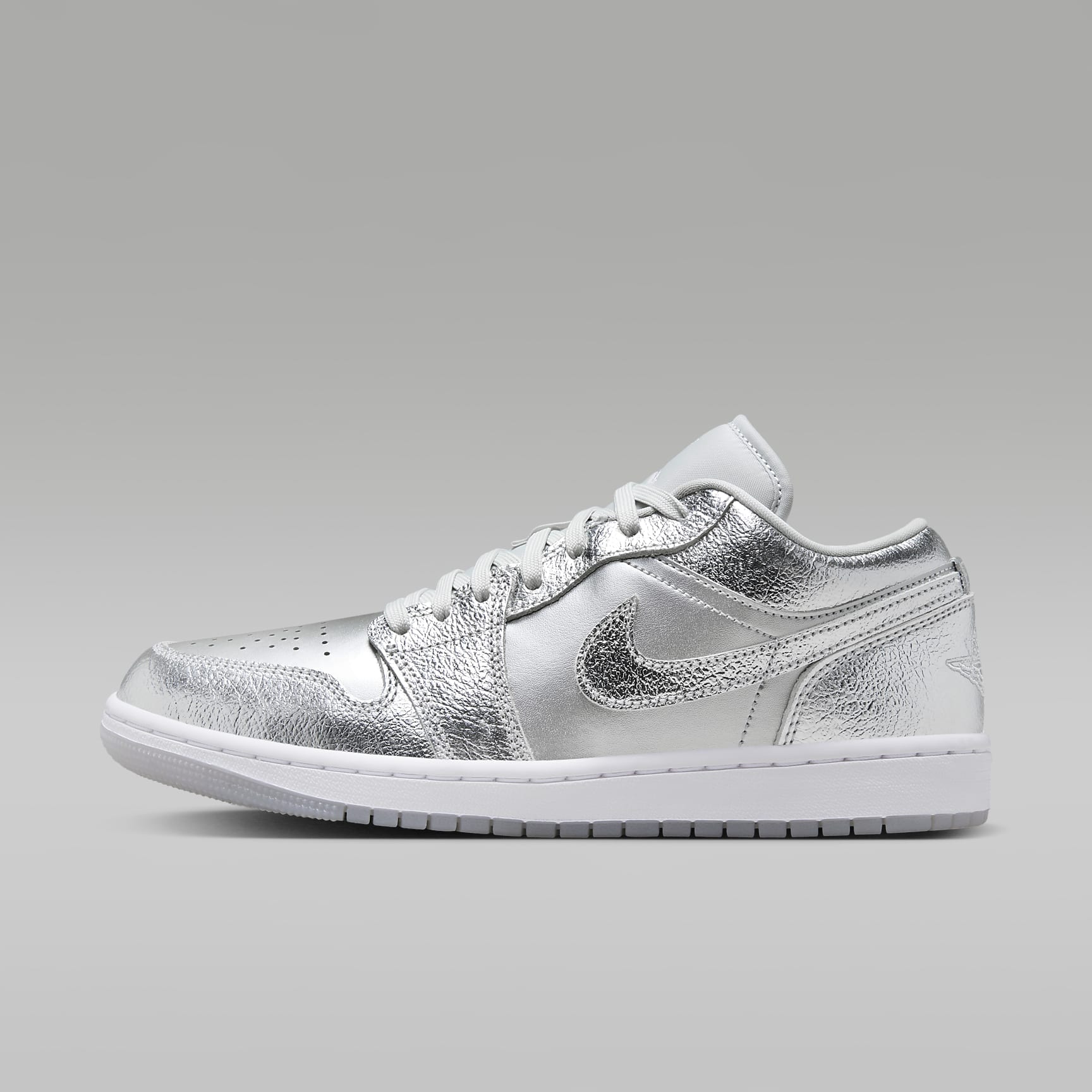 Air Jordan 1 Low SE Women's Shoes. Nike SG